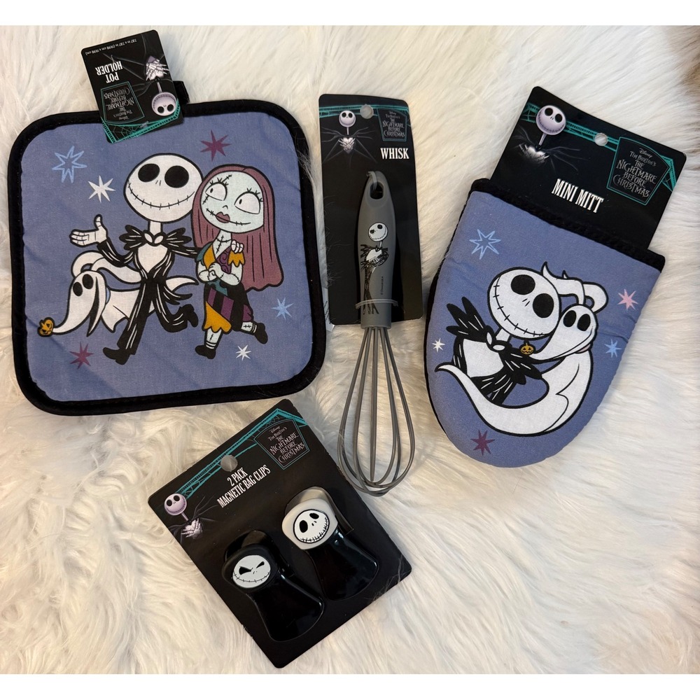 Disney Nightmare Before Christmas Kitchen Set Pot Holder Whisk Mitt Bag Clips